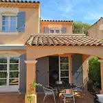 Maison Lumineuse Avec Terrasse, Acces Piscines, Parking Privatif - - Fr-1-726-22
